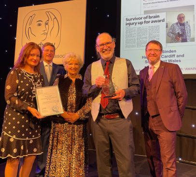 Cardiff brain injury survivor and artist wins national award Main Image
