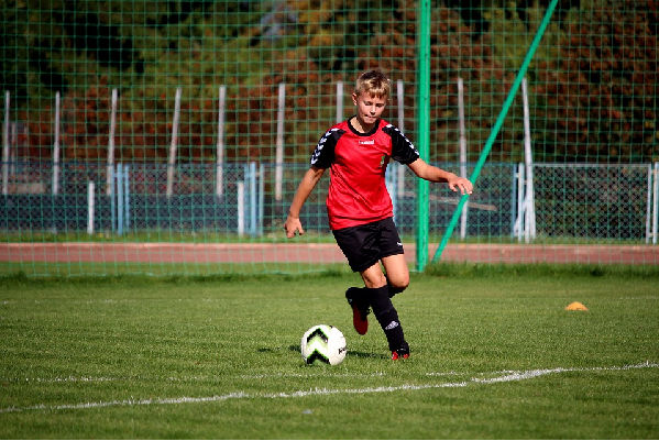 A systematic review of neuroimaging findings in children and adolescents with sports-related concussion Main Image