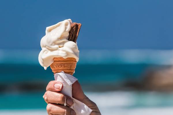 Hot weather after brain injury: tips for keeping cool