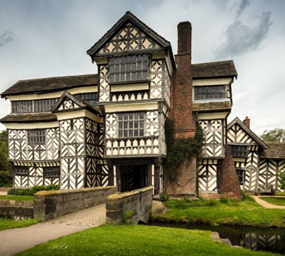 Carers get free entry with the National Trust Main Image